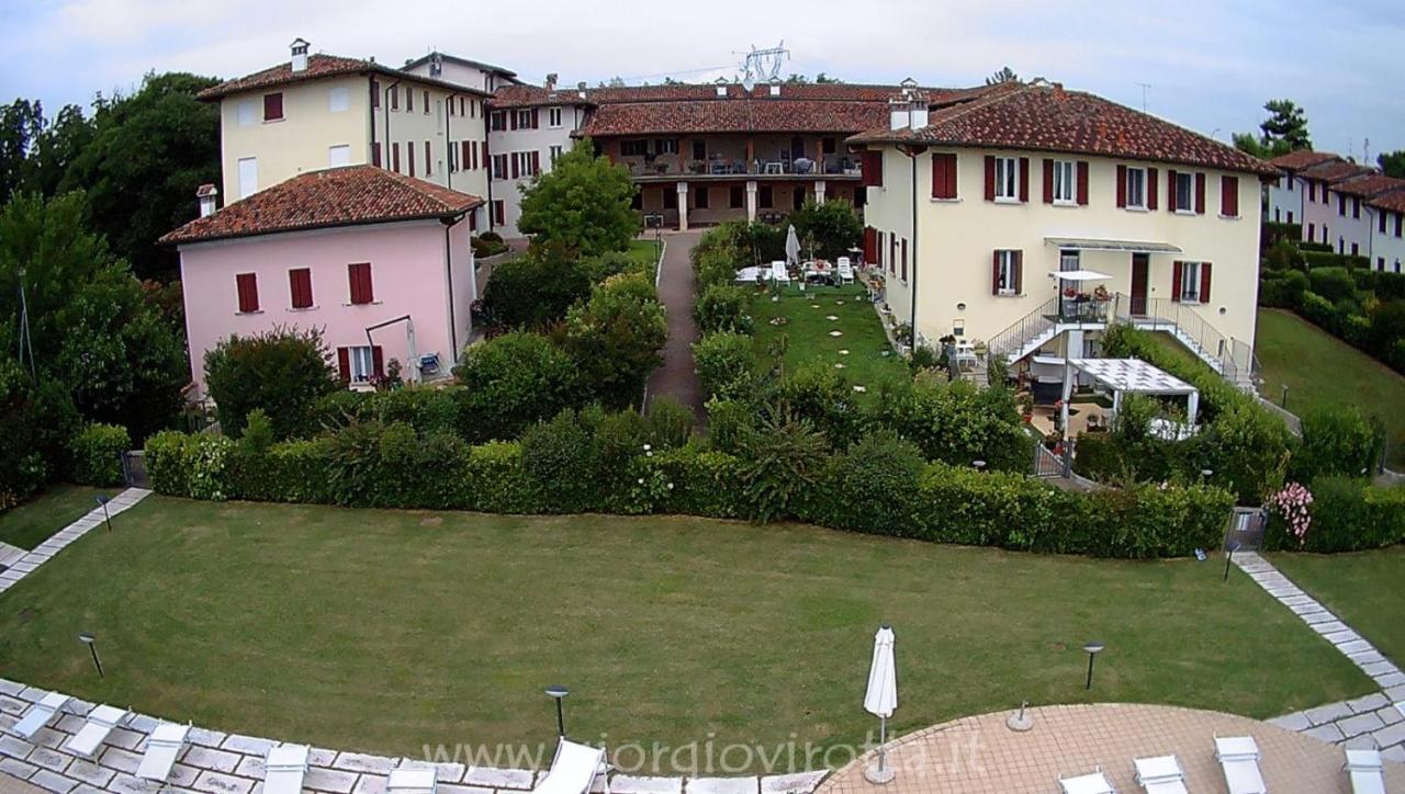100% Design Villa Desenzano del Garda Eksteriør billede
