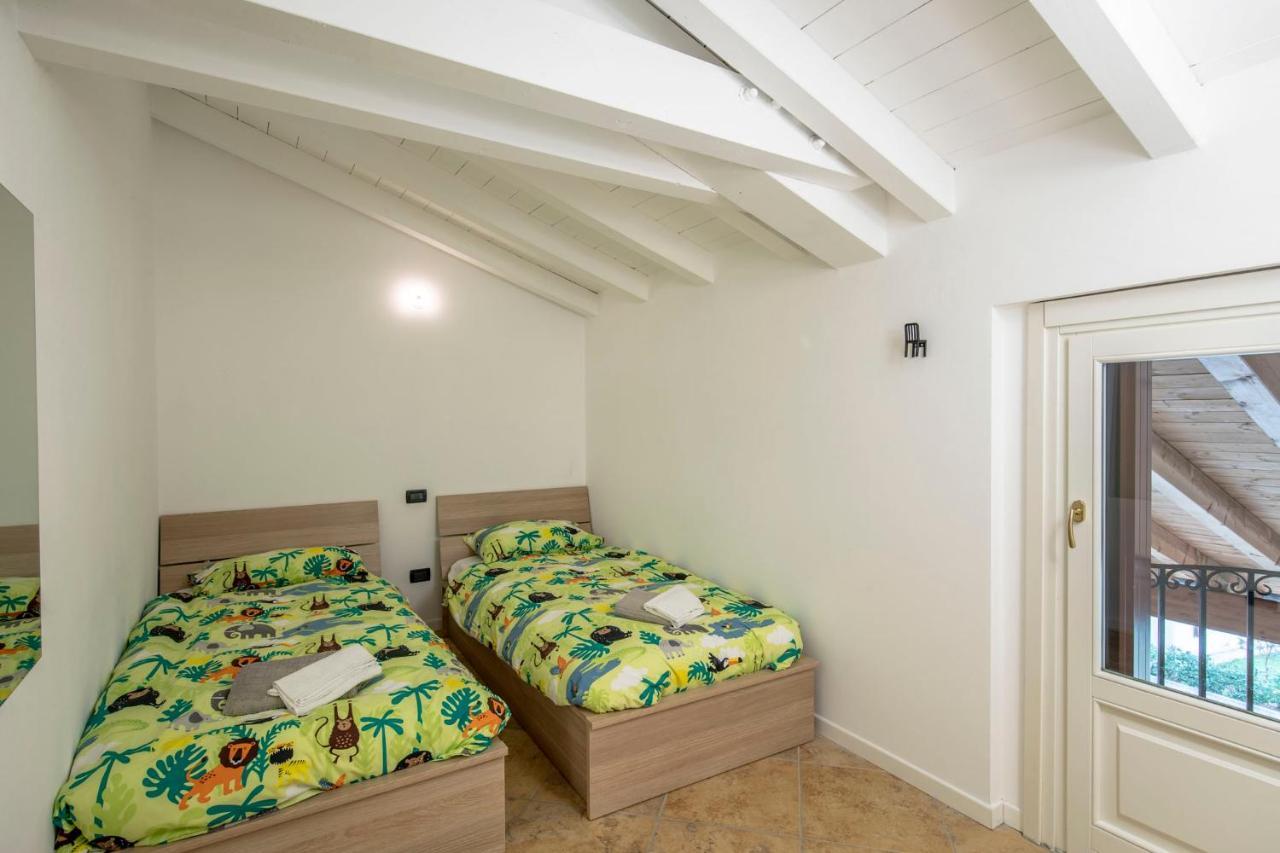 100% Design Villa Desenzano del Garda Eksteriør billede