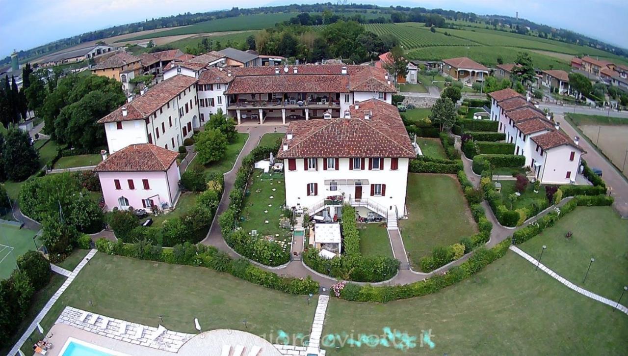 100% Design Villa Desenzano del Garda Eksteriør billede