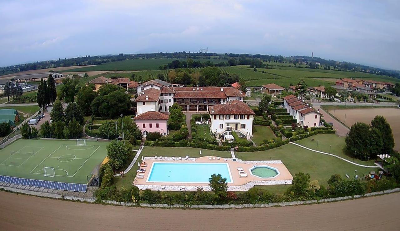 100% Design Villa Desenzano del Garda Eksteriør billede