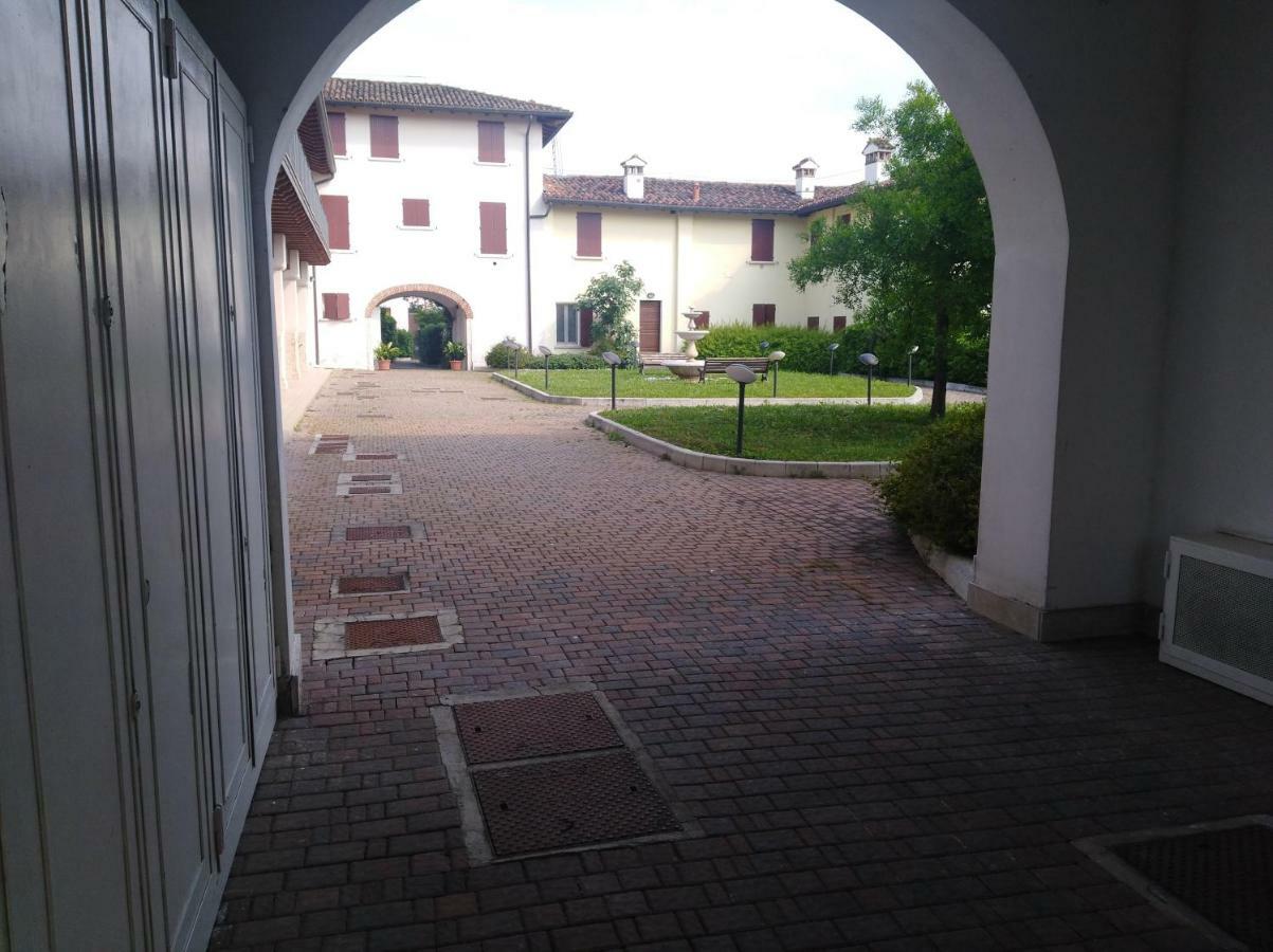 100% Design Villa Desenzano del Garda Eksteriør billede