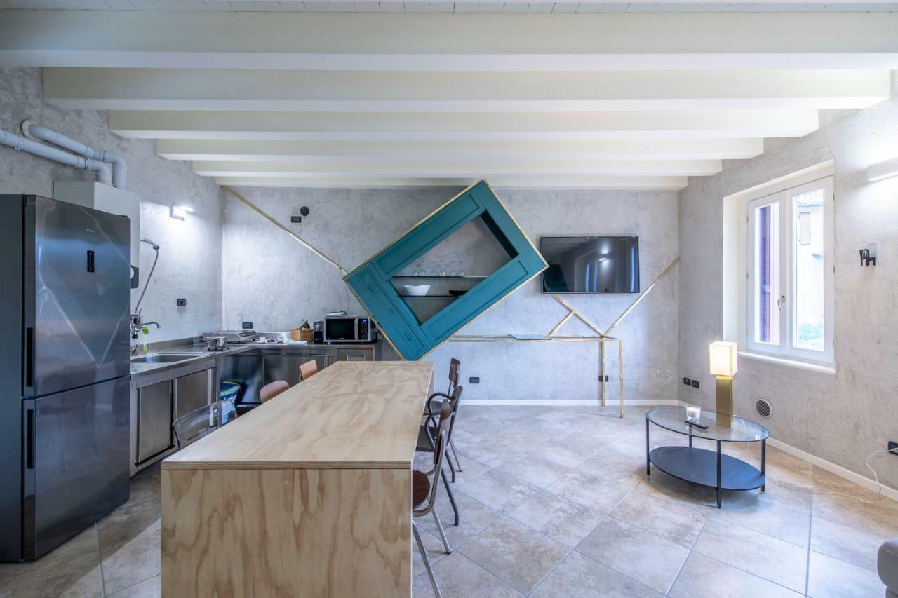 100% Design Villa Desenzano del Garda Eksteriør billede