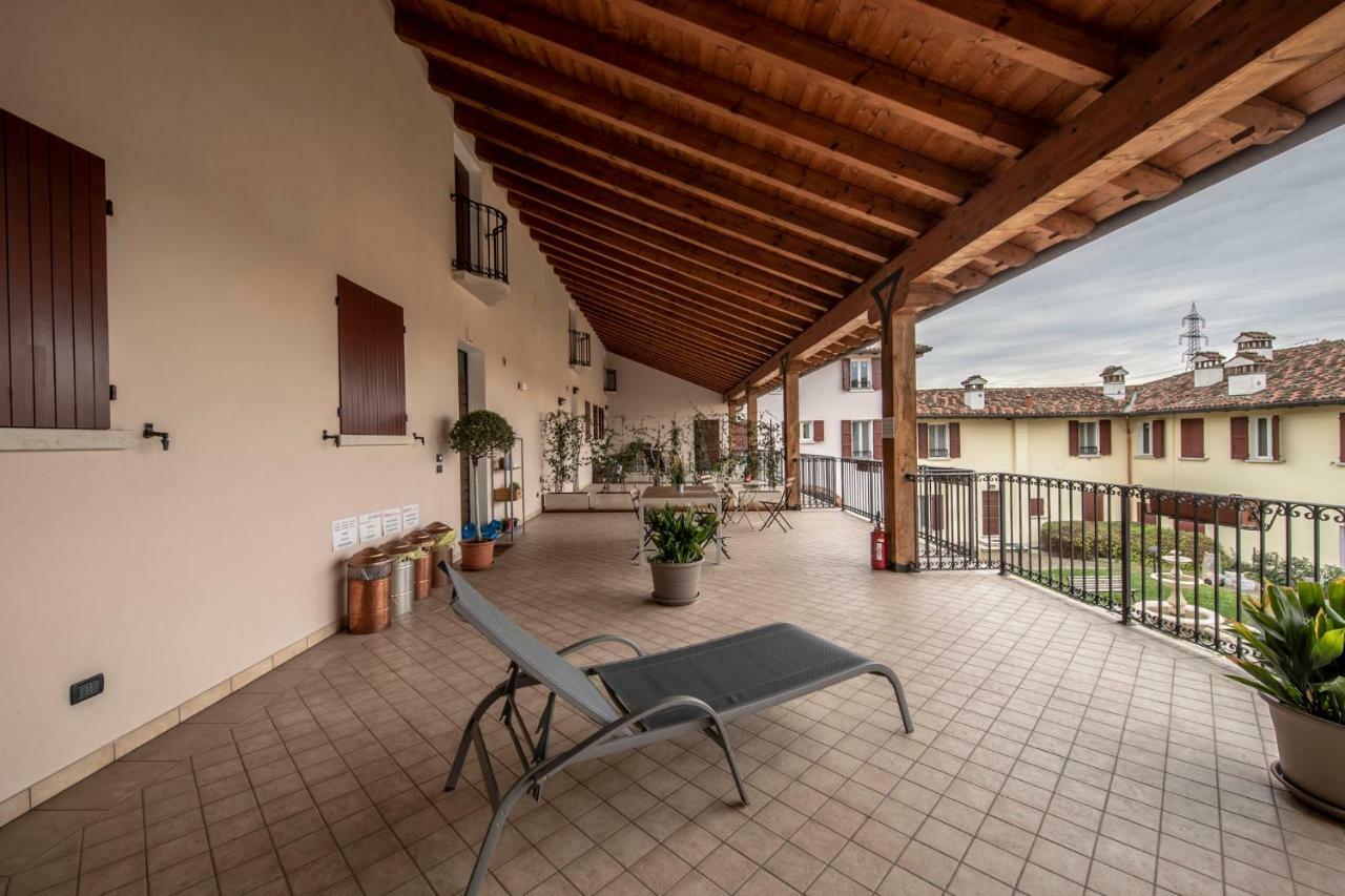 100% Design Villa Desenzano del Garda Eksteriør billede